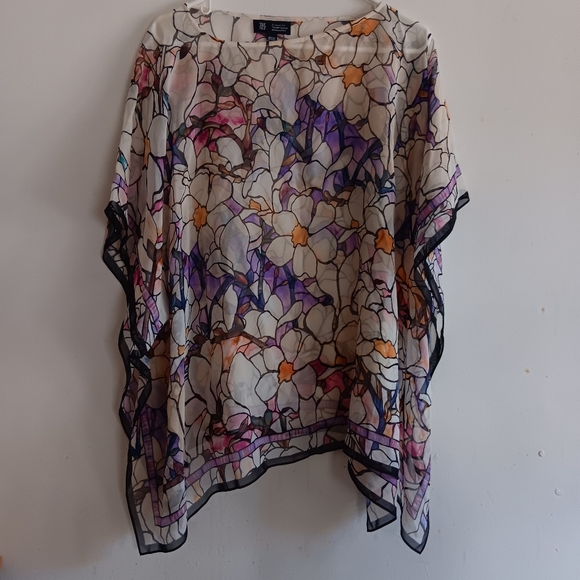 Metropolitan Museum of Art Tops - Metropolitan Museum of Art - Louis Comfort Tiffany Magnolias Sheer Poncho Blouse